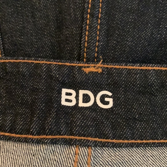 BDG Shorts - Picture 3 of 7